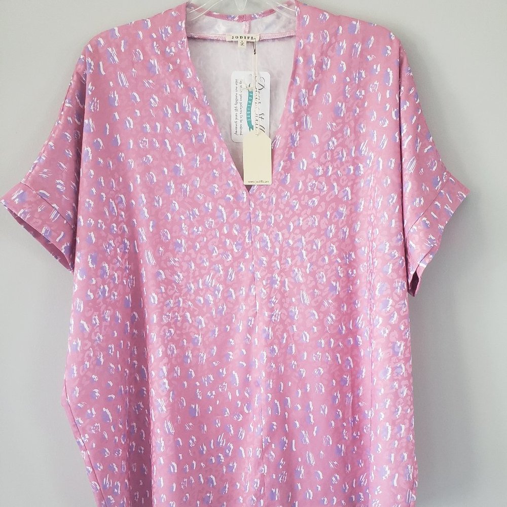 NEW WITH TAGS Jodifl Animal Print Blouse in Pink - Size Small